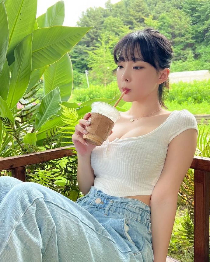消失的她 封面